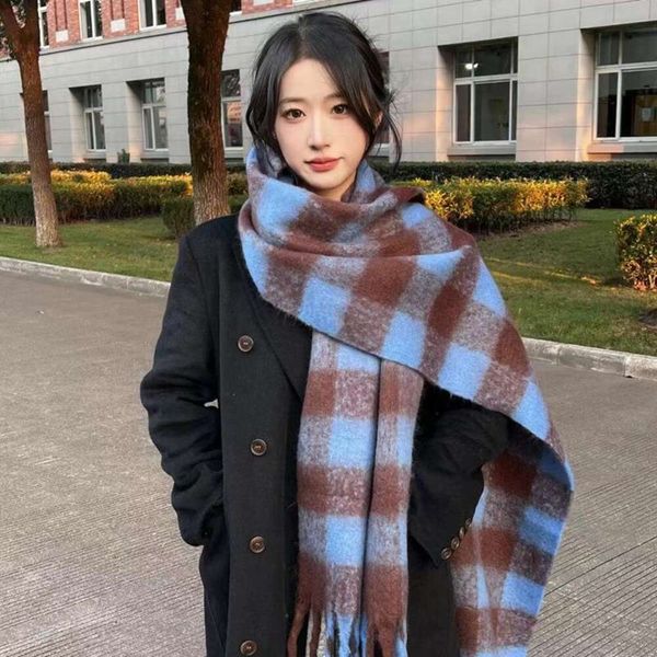 yu shuxins plaid scarf korean style black and white thick color warm tasseled couple shawl, Blue;gray
yu shuxins plaid scarf korean style black and white thick color warm tasseled couple shawl, Blue;gray