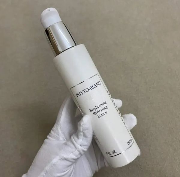 selling brightening hydrating lotion with phyto blanc la lotion for women 150ml serum skincare, White
selling brightening hydrating lotion with phyto blanc la lotion for women 150ml serum skincare, White