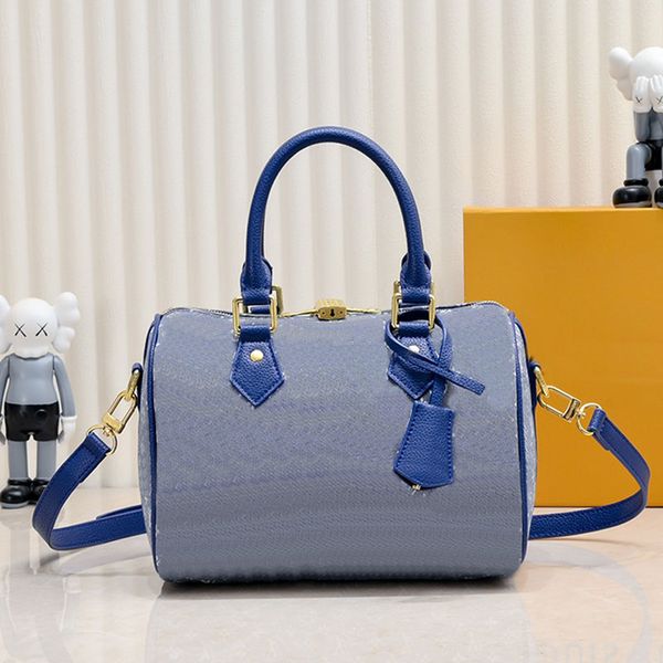 travel pillow bag jacquard canvas shoulder bags classic letter embroidery thread handbag purse old flower crossbody totes large capacity hig
travel pillow bag jacquard canvas shoulder bags classic letter embroidery thread handbag purse old flower crossbody totes large capacity hig