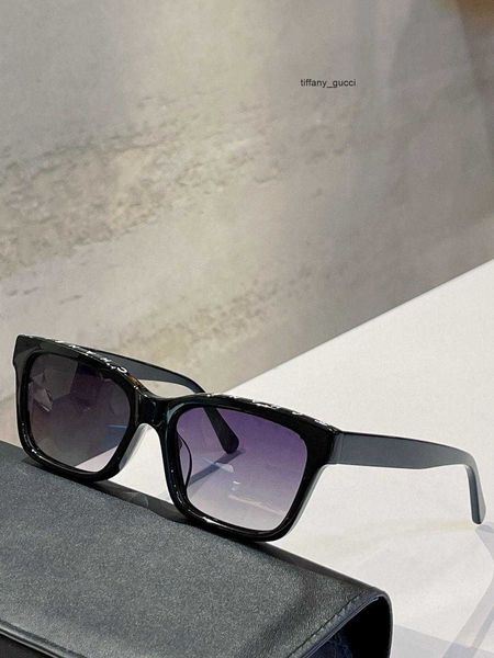 ch original 5417 designer sunglasses men famous fashionable classic retro luxury brand eyeglass fashion design women, White;black
ch original 5417 designer sunglasses men famous fashionable classic retro luxury brand eyeglass fashion design women, White;black