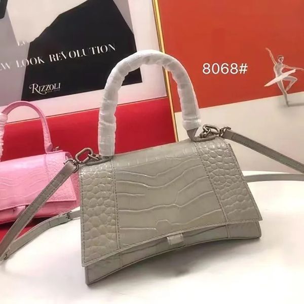 designer women luxury handbags tote bag hourglass handbag totes shoulder bags handle fashion crocodile embossed shopping mens crossbody gold
designer women luxury handbags tote bag hourglass handbag totes shoulder bags handle fashion crocodile embossed shopping mens crossbody gold