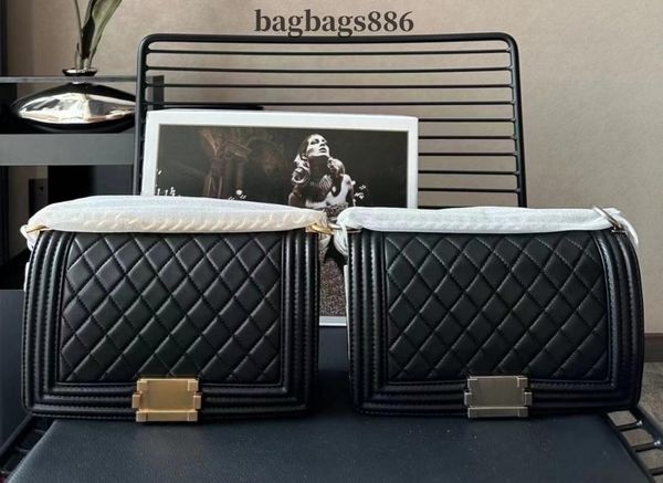classic designer bag le boy medium crossbody bag black silver caviar shoulder bag diamond lattice metal chain handbag sheepskin bags designe
classic designer bag le boy medium crossbody bag black silver caviar shoulder bag diamond lattice metal chain handbag sheepskin bags designe