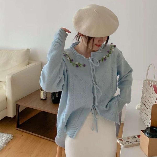autumn and winter womens sweaters blue flower straps hook cardigan female literary retro gentle style sweater top, White;black
autumn and winter womens sweaters blue flower straps hook cardigan female literary retro gentle style sweater top, White;black
