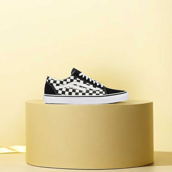 old skool casual skateboard black white mens womens fashion plate-forme outdoor flat canvas shoe size 36-44 with box
old skool casual skateboard black white mens womens fashion plate-forme outdoor flat canvas shoe size 36-44 with box