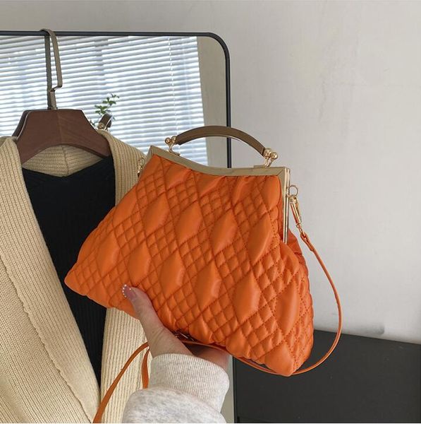 sales women shoulder bags 8 colors this year's popular sewing plaid handbag elegant atmosphere solid color retro leather bag street trend rhombic handbags 105#, Gold
sales women shoulder bags 8 colors this year's popular sewing plaid handbag elegant atmosphere solid color retro leather bag street trend rhombic handbags 105#, Gold