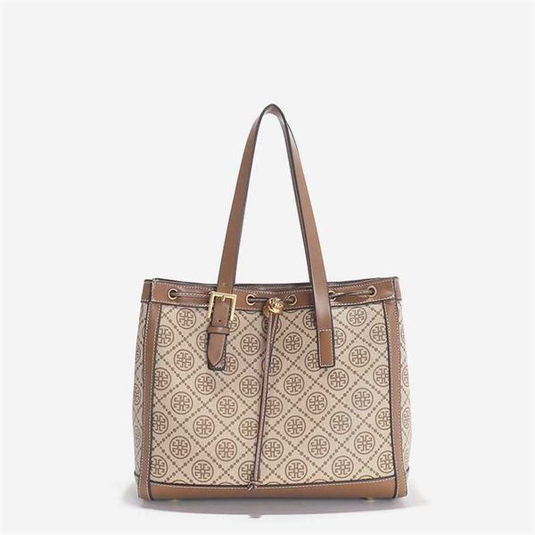 62% off bag 2024 new launch designer handbag early launch tb women's new versatile large capacity drawstring handheld one shoulder tote
62% off bag 2024 new launch designer handbag early launch tb women's new versatile large capacity drawstring handheld one shoulder tote