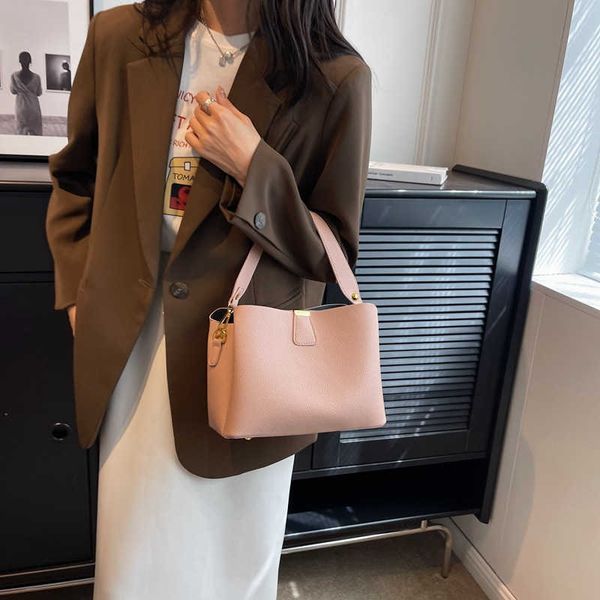 shoulder bags fashionable small fresh water bucket crossbody bag for women new and handheld one
shoulder bags fashionable small fresh water bucket crossbody bag for women new and handheld one