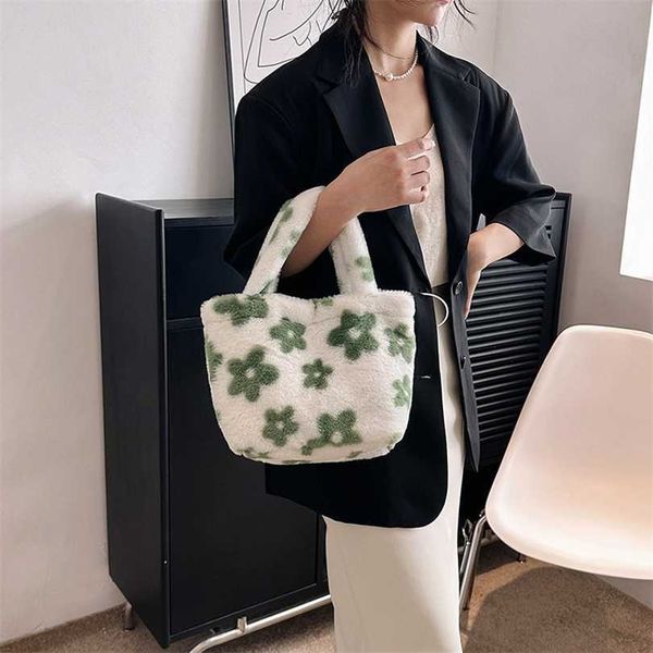 evening bags korean popular high-end plush handbag for women in spring fashionable printed handbag casual and versatile tote bag 230828
evening bags korean popular high-end plush handbag for women in spring fashionable printed handbag casual and versatile tote bag 230828