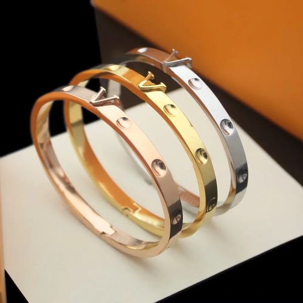 luxury designer bracelet gold bracelet for men women love bracelet titanium steel engraved letter bangle bracelets, Black
luxury designer bracelet gold bracelet for men women love bracelet titanium steel engraved letter bangle bracelets, Black