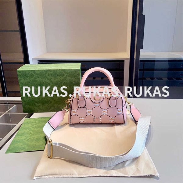 cute handbag female 2023 new fashion animal print crossbody bag light luxury girl heart pillow bag foreign style out shoulder bag female bag
cute handbag female 2023 new fashion animal print crossbody bag light luxury girl heart pillow bag foreign style out shoulder bag female bag