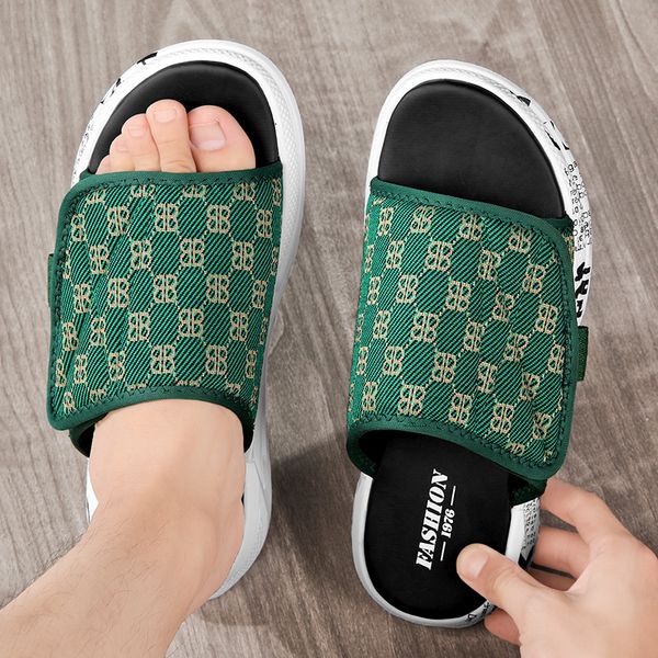 slippers for men and women light luxury classic everything comfortable explosive bread slippers sticky graffiti process trend, Black
slippers for men and women light luxury classic everything comfortable explosive bread slippers sticky graffiti process trend, Black