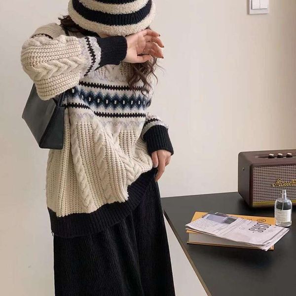 thickened sweater for women autumn and winter western style retro hemp flowers lazy wind outerwear, White;black
thickened sweater for women autumn and winter western style retro hemp flowers lazy wind outerwear, White;black