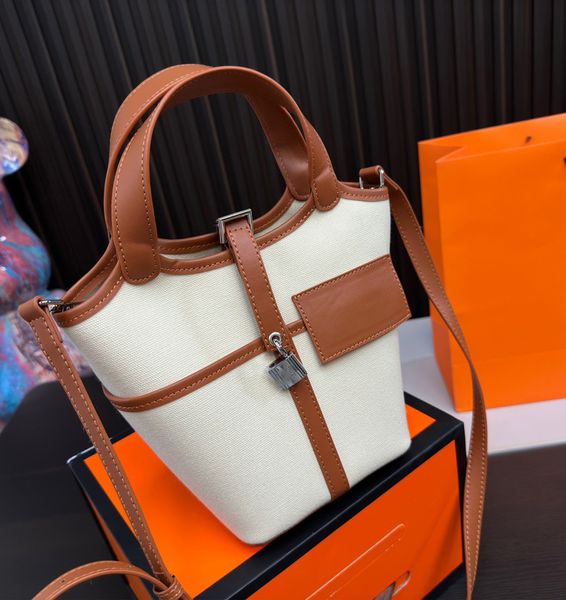 7a+ designer bucket bag fashion women totes shoulder bags luxurys handbags designer tote bag designer crossbody bag have logo new solid colo
7a+ designer bucket bag fashion women totes shoulder bags luxurys handbags designer tote bag designer crossbody bag have logo new solid colo