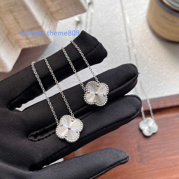 classic fashion pendant necklaces for women elegant 4/four leaf clover locket necklace stainless steel choker chains designer jewelry 18k pl, Silver
classic fashion pendant necklaces for women elegant 4/four leaf clover locket necklace stainless steel choker chains designer jewelry 18k pl, Silver