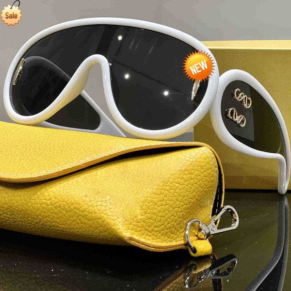 cool sunglasses luxurys classic lens men and desingers women outdoor tour driving party retro fashion beach sun glass vacation leisure prett, White;black
cool sunglasses luxurys classic lens men and desingers women outdoor tour driving party retro fashion beach sun glass vacation leisure prett, White;black
