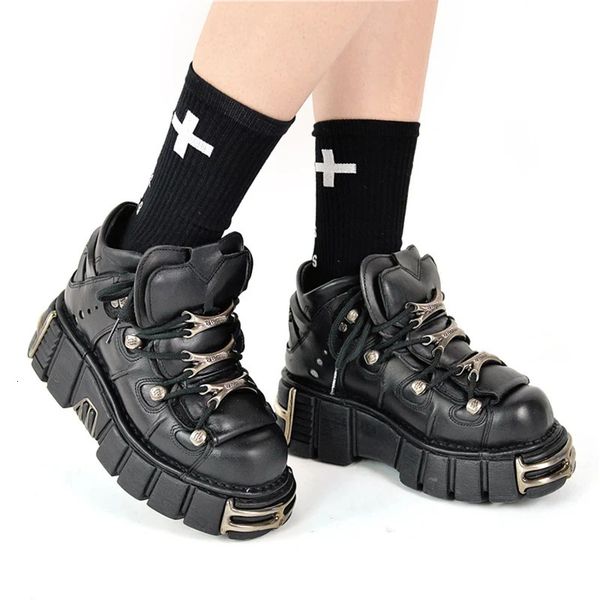 boots brand punk style women shoes lace-up heel height 6cm platform shoes woman rock boots metal decor woman sneakers 230829, Black
boots brand punk style women shoes lace-up heel height 6cm platform shoes woman rock boots metal decor woman sneakers 230829, Black
