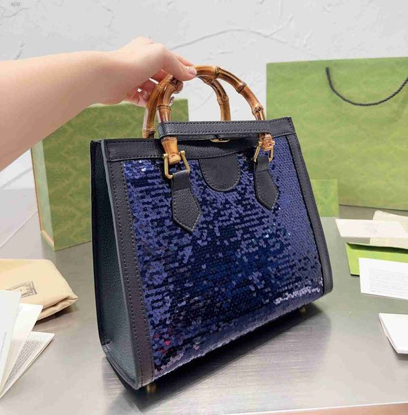 designer hobo bag women new fashion handbag luxury classical female cross grain chain crossbody clutch subaxillary package
designer hobo bag women new fashion handbag luxury classical female cross grain chain crossbody clutch subaxillary package