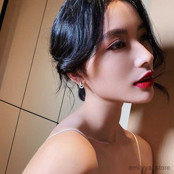 charm new round pendant earrings fashion temperament simple earring female jewelry r230829, Golden
charm new round pendant earrings fashion temperament simple earring female jewelry r230829, Golden