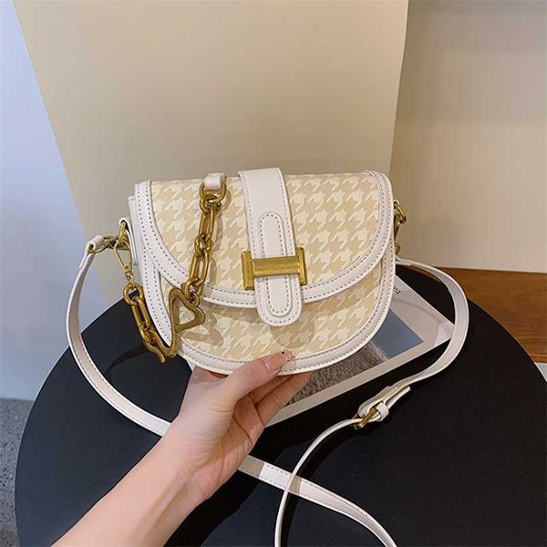 evening bags women's style half round saddle bag fashionable embossed thousand bird plaid single shoulder tidal crossbody 230828
evening bags women's style half round saddle bag fashionable embossed thousand bird plaid single shoulder tidal crossbody 230828