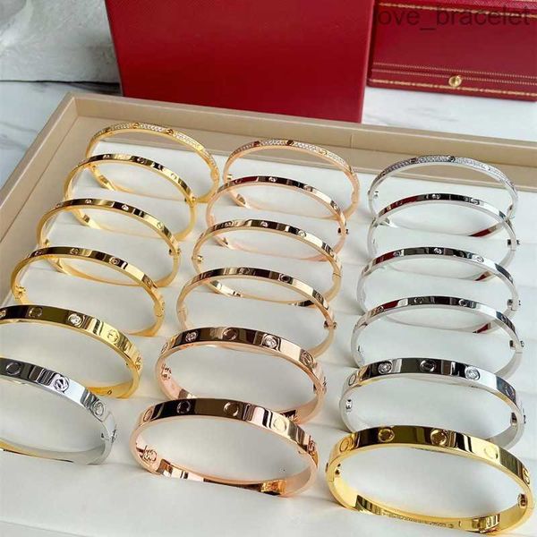 designer bracelet titanium steel bracelet luxury men's and women's 18k rose gold fashion popular do not fade color bracelet trend, Black
designer bracelet titanium steel bracelet luxury men's and women's 18k rose gold fashion popular do not fade color bracelet trend, Black