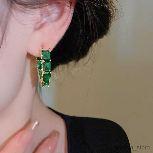 charm geometric water drop letter ear buckle popular fashion temperament light luxury earrings. r230829, Golden
charm geometric water drop letter ear buckle popular fashion temperament light luxury earrings. r230829, Golden