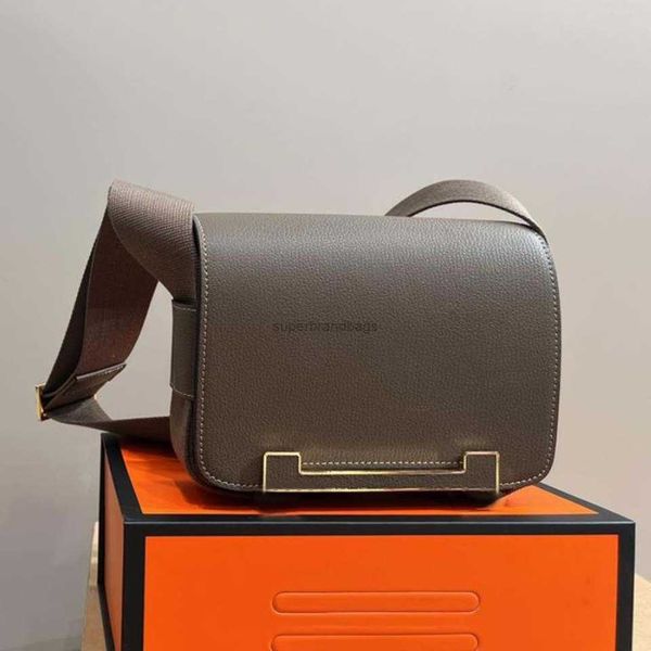designer geta 8 colour genuine leather women's strap single shoulder crossbody bag versatile flight attendant small square handbag 20x1
designer geta 8 colour genuine leather women's strap single shoulder crossbody bag versatile flight attendant small square handbag 20x1