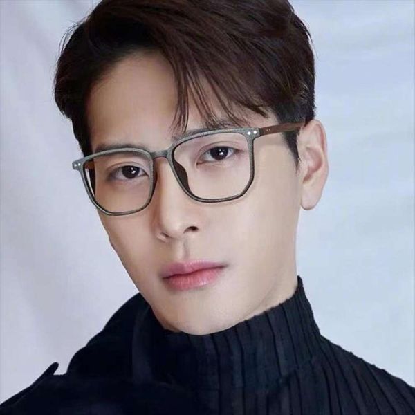 retro wood grain anti eyeglass blue light color changing sunglasses plain face large frame slimmer grayish can be, White;black
retro wood grain anti eyeglass blue light color changing sunglasses plain face large frame slimmer grayish can be, White;black