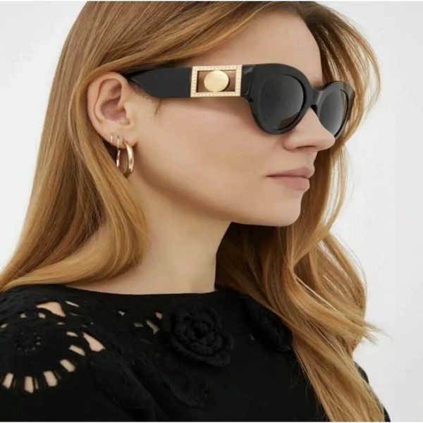 2023fashion luxury designer sunglasses for women's men glasses same sunglasses as lisa triomphe beach street p small sunnies metal full, White;black
2023fashion luxury designer sunglasses for women's men glasses same sunglasses as lisa triomphe beach street p small sunnies metal full, White;black