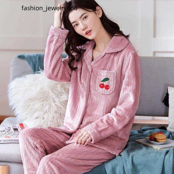 women's sleepwear lisacmmvpnel pajamas coral velvet autumn and winter youth home clothes fashion keep warm set, Black;red
women's sleepwear lisacmmvpnel pajamas coral velvet autumn and winter youth home clothes fashion keep warm set, Black;red