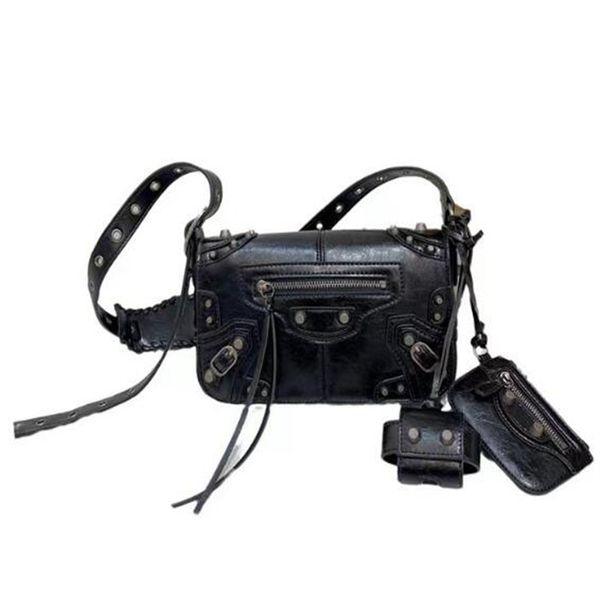 le cagole men women bags designer handbag fashion rivet motorcycle genuine leather purse tassel shoulder crossbody bag camera bag
le cagole men women bags designer handbag fashion rivet motorcycle genuine leather purse tassel shoulder crossbody bag camera bag