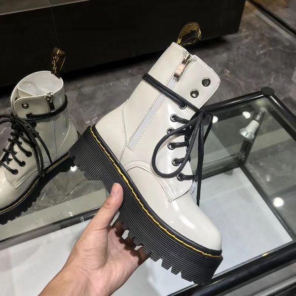 plaid leather ankle boots christmas boots platform slip round flat platform half boots high women's chunky heel rider boots006, Black
plaid leather ankle boots christmas boots platform slip round flat platform half boots high women's chunky heel rider boots006, Black