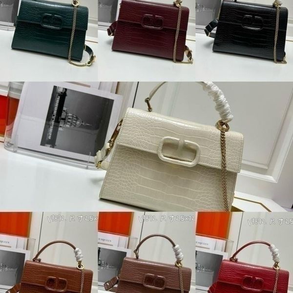 designer handbag luxury leather crocodile print crossbody purse fashion flip shoulder bag men's and women's large capacity briefca
designer handbag luxury leather crocodile print crossbody purse fashion flip shoulder bag men's and women's large capacity briefca