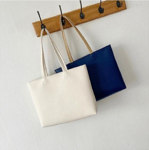 new embossed printing designer bag fashion women chain bag crossbody bags clutch handbag hgdsvhgshbdvnjsv
new embossed printing designer bag fashion women chain bag crossbody bags clutch handbag hgdsvhgshbdvnjsv