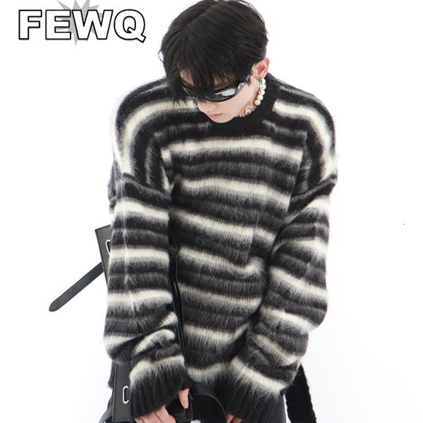 men's sweaters fewq niche design striped mohair round neck sweater for men simple knitting pullover clothing 2023 autumn fashion 9a6313, White;black
men's sweaters fewq niche design striped mohair round neck sweater for men simple knitting pullover clothing 2023 autumn fashion 9a6313, White;black
