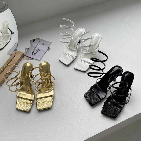 new arrival fashion gold women high heels sandals thin low heel narrow band rome sandal summer gladiator casual sandal shoes 230807, Black
new arrival fashion gold women high heels sandals thin low heel narrow band rome sandal summer gladiator casual sandal shoes 230807, Black