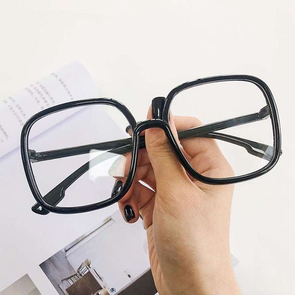 large square anti blue light sunglass glasses korean style street sunglasses for students, White;black
large square anti blue light sunglass glasses korean style street sunglasses for students, White;black