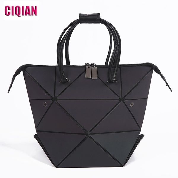 evening bags women geometry handbag hologram laser folding large capacity casual geometric luminous bag 230828
evening bags women geometry handbag hologram laser folding large capacity casual geometric luminous bag 230828
