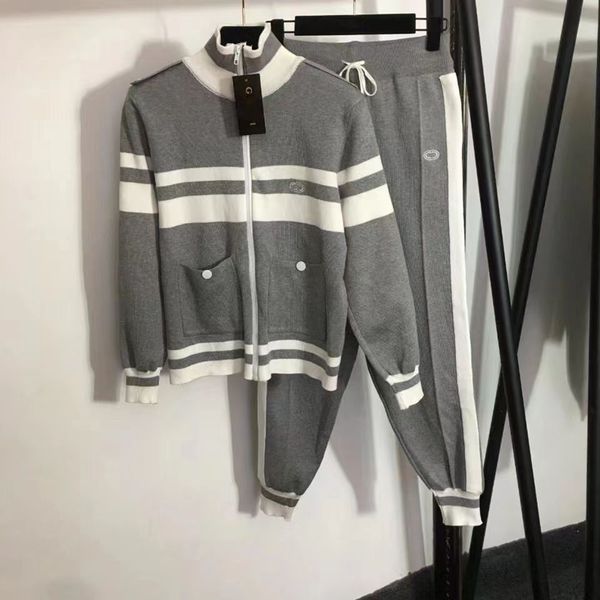 23 women set designer set women two piece pans trendy new full letter small foot knit two-piece set slim fitting and versatile popular color, White
23 women set designer set women two piece pans trendy new full letter small foot knit two-piece set slim fitting and versatile popular color, White