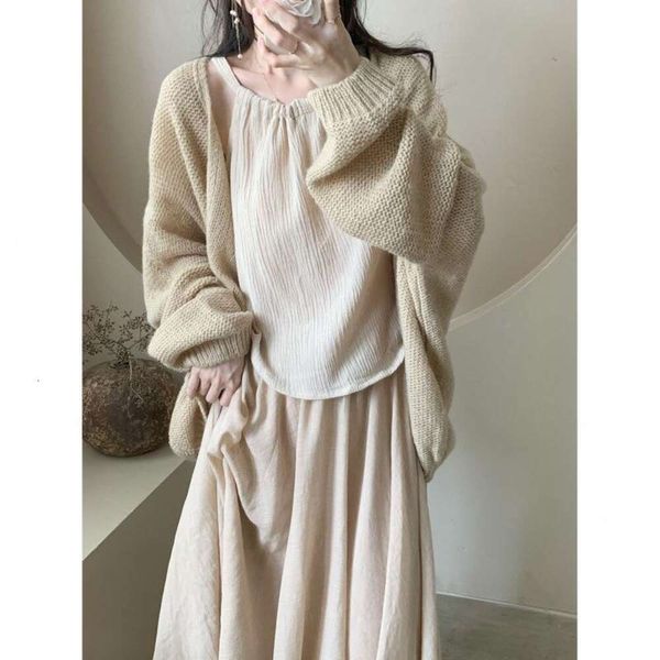 pure desire suit womens spring style sweater cardigan vest half length dress three piece set, White;black
pure desire suit womens spring style sweater cardigan vest half length dress three piece set, White;black