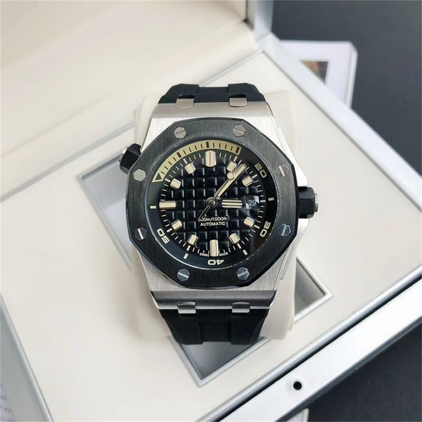 luxury classic men's watch automatic mechanical movement men's watch rubber strap 42mm, Slivery;brown
luxury classic men's watch automatic mechanical movement men's watch rubber strap 42mm, Slivery;brown