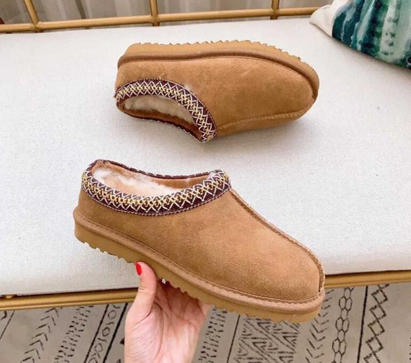 popular women tazz tasman slippers boots ankle ultra mini casual warm with card dustbag transshipment all-match fashion all-match, Black 
popular women tazz tasman slippers boots ankle ultra mini casual warm with card dustbag transshipment all-match fashion all-match, Black