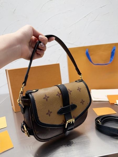 brand handbags, shoulder bags, crossbody bags, underarm bags, saddle bags, unique and fashionable must-have new product designs
brand handbags, shoulder bags, crossbody bags, underarm bags, saddle bags, unique and fashionable must-have new product designs