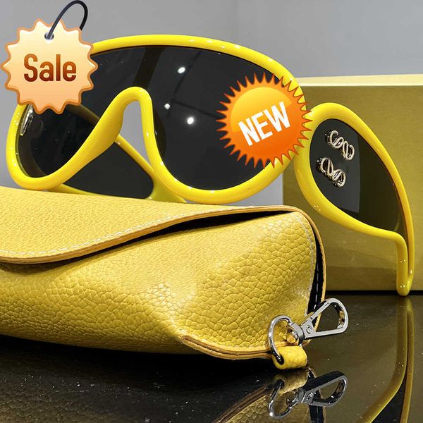 classic and luxurys desingers lens men cool sunglasses women outdoor tour driving party retro fashion beach sun glass vacation leisure prett, White;black
classic and luxurys desingers lens men cool sunglasses women outdoor tour driving party retro fashion beach sun glass vacation leisure prett, White;black