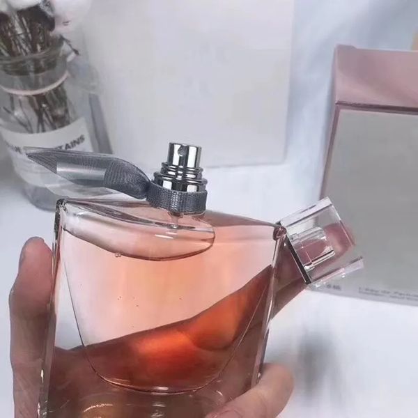 women perfume for woman spray floral and fruity fragrances 75ml edp charming long lasting fragrance fast delivery
women perfume for woman spray floral and fruity fragrances 75ml edp charming long lasting fragrance fast delivery
