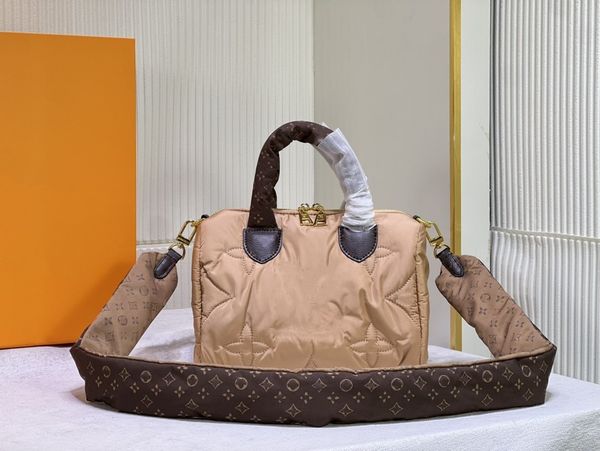 pillow speedy bandouliere 25 handbag fashion winter pillow bag women's cosmetics luxury designer down suit handbag handle design m20973
pillow speedy bandouliere 25 handbag fashion winter pillow bag women's cosmetics luxury designer down suit handbag handle design m20973