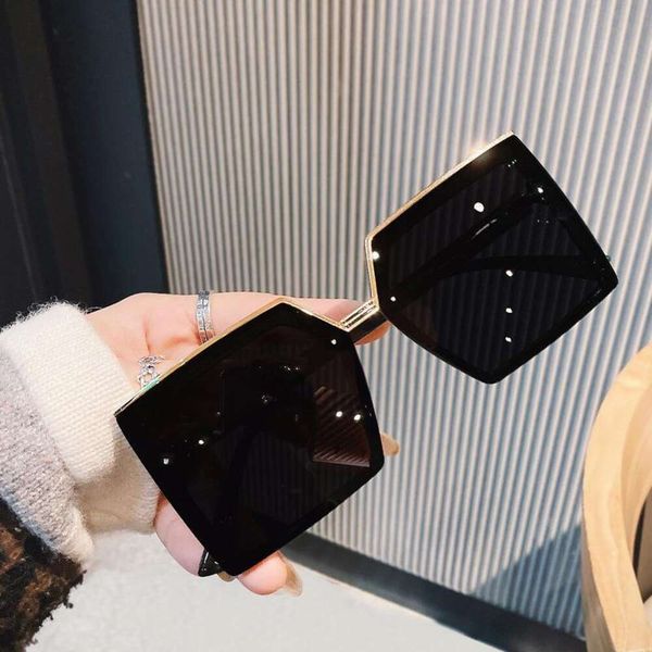 fashionably large frame square sunglasses anti violet korean street style female tide concave, White;black
fashionably large frame square sunglasses anti violet korean street style female tide concave, White;black
