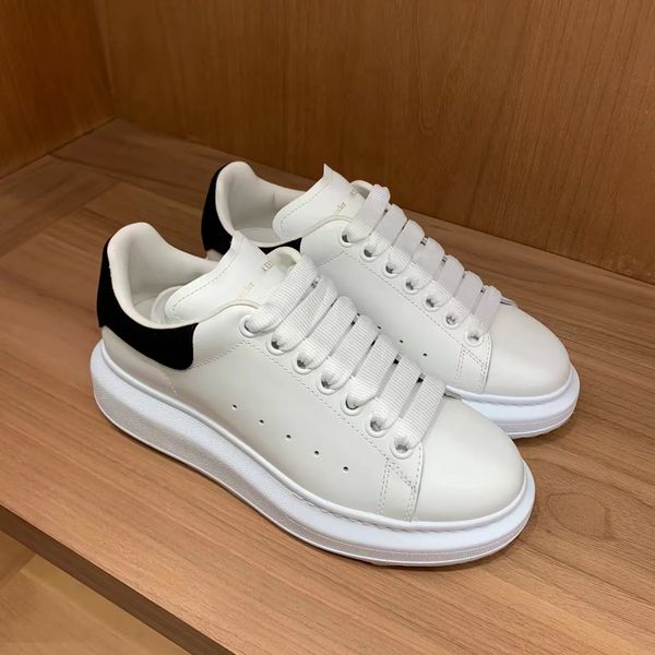 2023 new man woman dress shoe designer sneakers luxury lace up running shoes velvet suede shoe oversized platform leather downtown walk shoe, Black
2023 new man woman dress shoe designer sneakers luxury lace up running shoes velvet suede shoe oversized platform leather downtown walk shoe, Black