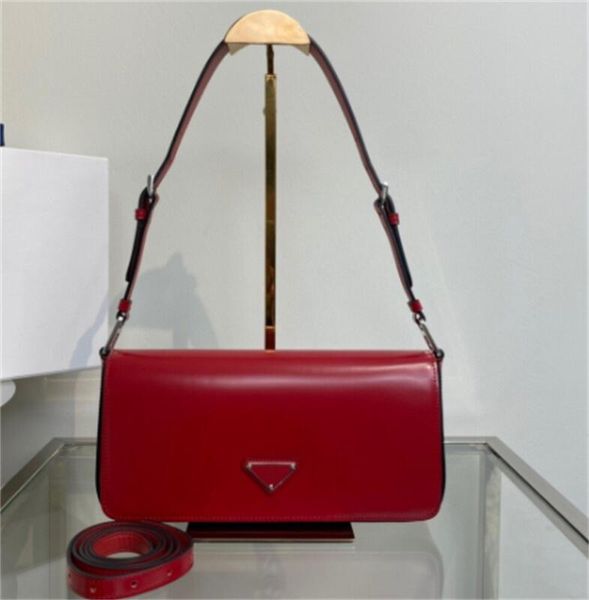 10a designer shoulder bags women handbag purse fashion triangle decoration letter genuine leather hasp adjustable shoulder strap lady wallet
10a designer shoulder bags women handbag purse fashion triangle decoration letter genuine leather hasp adjustable shoulder strap lady wallet