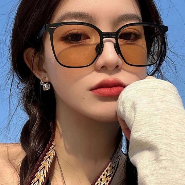 patented shell series eyeglasses fully foldable polarized sunglasses easy to carry, White;black
patented shell series eyeglasses fully foldable polarized sunglasses easy to carry, White;black