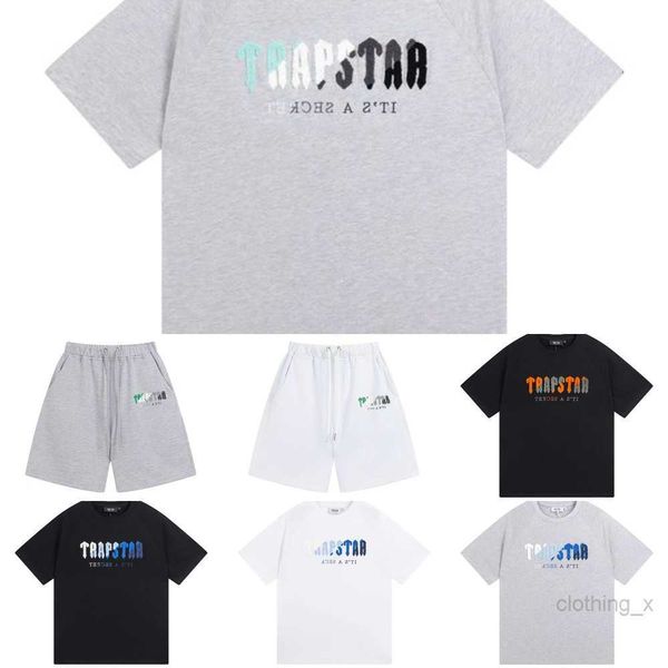 men's t shirts cotton trapstars clothes short set summer men trapstar london t shirt men shooters women embroidered bottom tracksuit cl, White;black
men's t shirts cotton trapstars clothes short set summer men trapstar london t shirt men shooters women embroidered bottom tracksuit cl, White;black